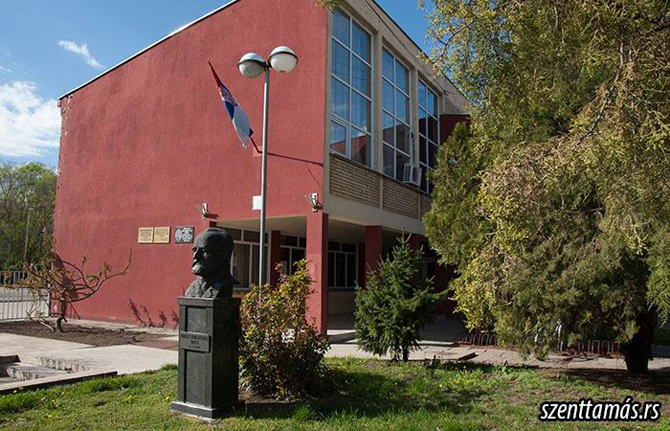 Jovan Jovanović Zmaj Általános Iskola